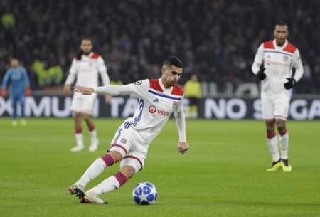 使他成为各 使他成为各